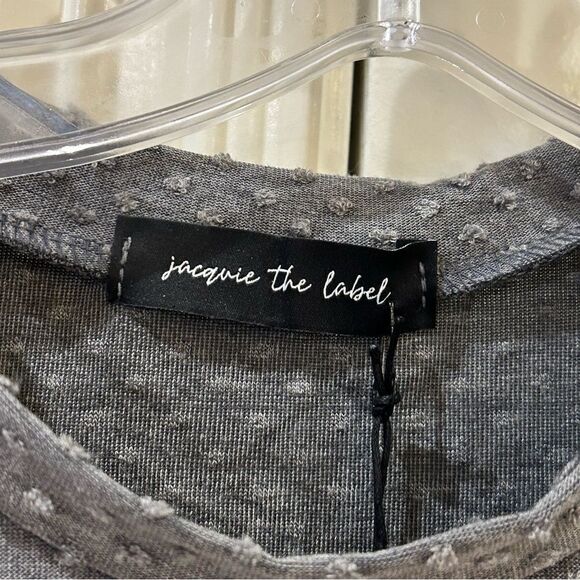 Women’s short sleeve Swiss dot peplum in gray‎ - Picture 8 of 10